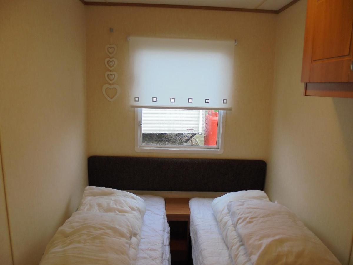6 Berth Heated On The Chase Brisbane Apartment Инголдмелс Екстериор снимка